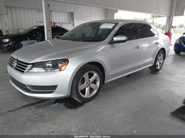 Продажа на аукционе авто 2014 Volkswagen Passat 1.8t Wolfsburg Edition, vin: 1VWAT7A31EC041379, номер лота: 46007302