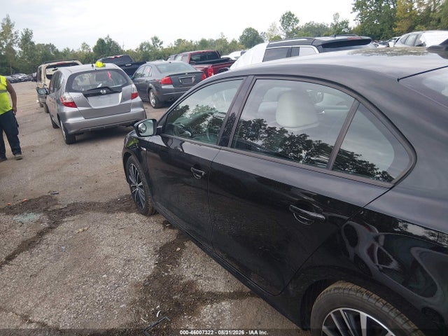 46007322 :رقم المزاد ، 3VWD17AJ4GM265412 vin ، 2016 Volkswagen Jetta 1.8t Sport مزاد بيع