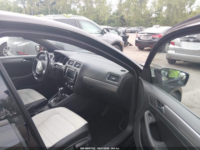 46007322 :رقم المزاد ، 3VWD17AJ4GM265412 vin ، 2016 Volkswagen Jetta 1.8t Sport مزاد بيع