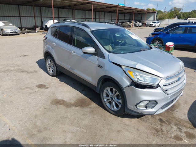 46007328 :رقم المزاد ، 1FMCU0GD7JUB10978 vin ، 2018 Ford Escape Se مزاد بيع