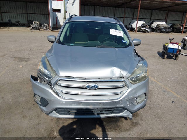 46007328 :رقم المزاد ، 1FMCU0GD7JUB10978 vin ، 2018 Ford Escape Se مزاد بيع