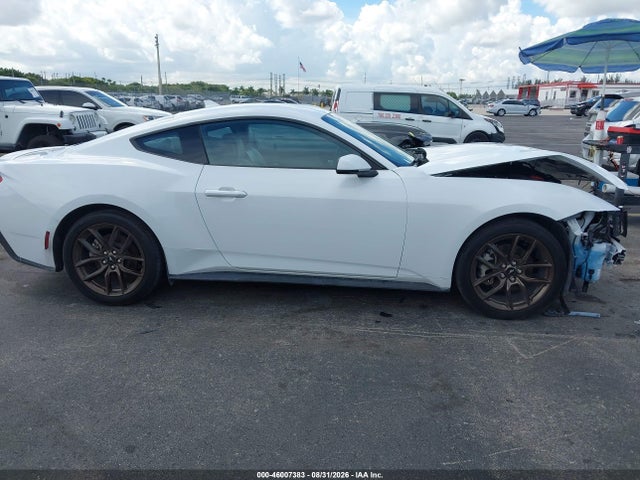 2024 Ford Mustang Ecoboost Premium Fastback მანქანა იყიდება აუქციონზე, vin: 1FA6P8TH1R5131403, აუქციონის ნომერი: 46007383