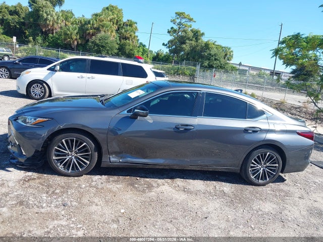 2022 Lexus Es 350 მანქანა იყიდება აუქციონზე, vin: 58ADZ1B19NU117759, აუქციონის ნომერი: 46007394