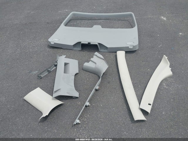 2003 Saturn Vue 4 Cyl მანქანა იყიდება აუქციონზე, vin: 5GZCZ23DX3S890933, აუქციონის ნომერი: 46007419