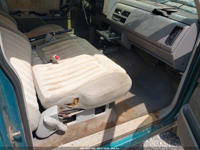 Продаж на аукціоні авто 1993 Chevrolet Gmt-400 K1500, vin: 2GCEK19K3P1232729, номер лоту: 46007425