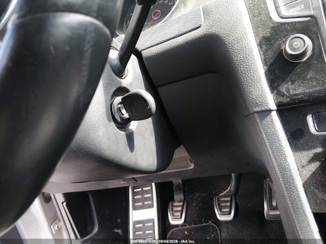 3VW5T7AU6FM004306 Volkswagen Golf Gti 2.0t S 4-door