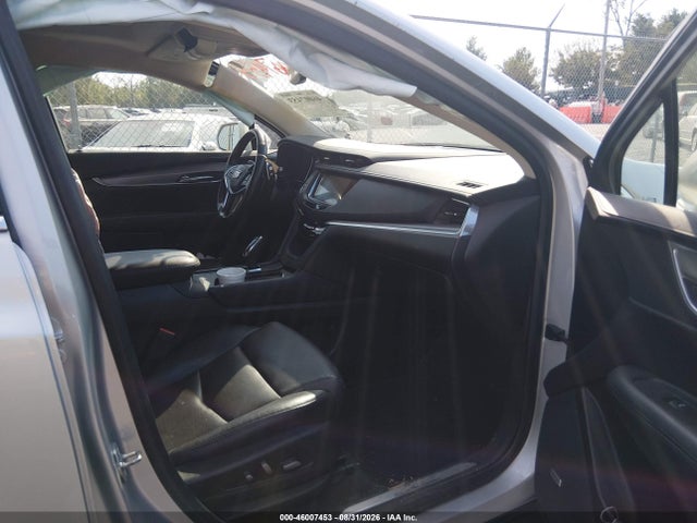 46007453 :رقم المزاد ، 1GYKNDRS7KZ230794 vin ، 2019 Cadillac Xt5 Luxury مزاد بيع