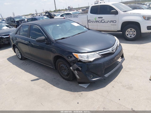 46007493 :رقم المزاد ، 4T4BF1FK4ER417578 vin ، 2014 Toyota Camry Le مزاد بيع