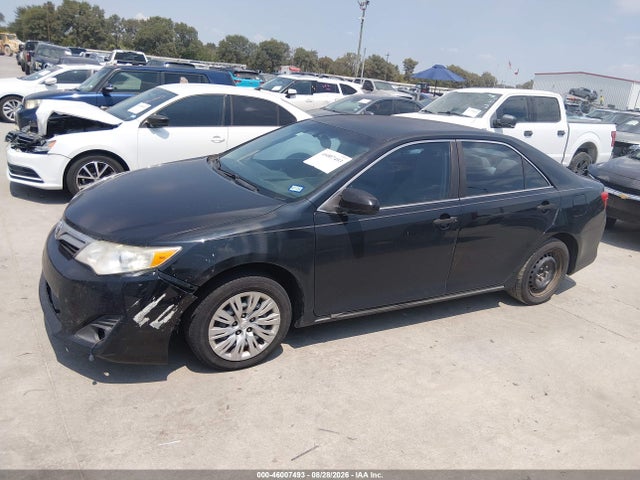 46007493 :رقم المزاد ، 4T4BF1FK4ER417578 vin ، 2014 Toyota Camry Le مزاد بيع