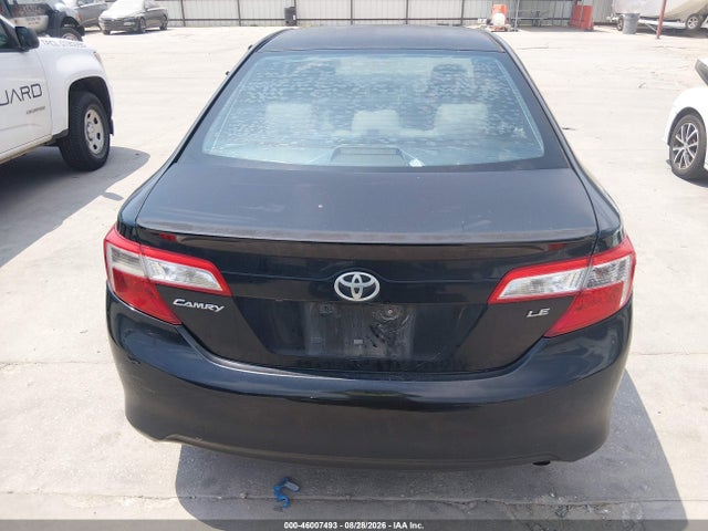 46007493 :رقم المزاد ، 4T4BF1FK4ER417578 vin ، 2014 Toyota Camry Le مزاد بيع