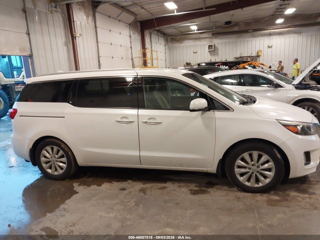 46007518 :رقم المزاد ، KNDMC5C10F6035511 vin ، 2015 Kia Sedona Ex مزاد بيع