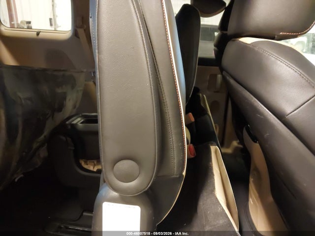 46007518 :رقم المزاد ، KNDMC5C10F6035511 vin ، 2015 Kia Sedona Ex مزاد بيع