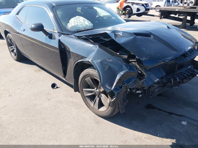 2020 Dodge Challenger Sxt მანქანა იყიდება აუქციონზე, vin: 2C3CDZAG2LH125586, აუქციონის ნომერი: 46007539