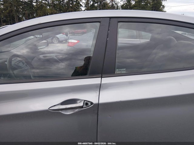 Hyundai ELANTRA SE 2016 5NPDH4AEXGH700360 Image 6