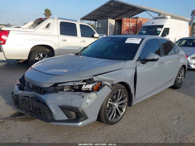 Honda Civic Touring 2022 2HGFE1F99NH320011 Image 2