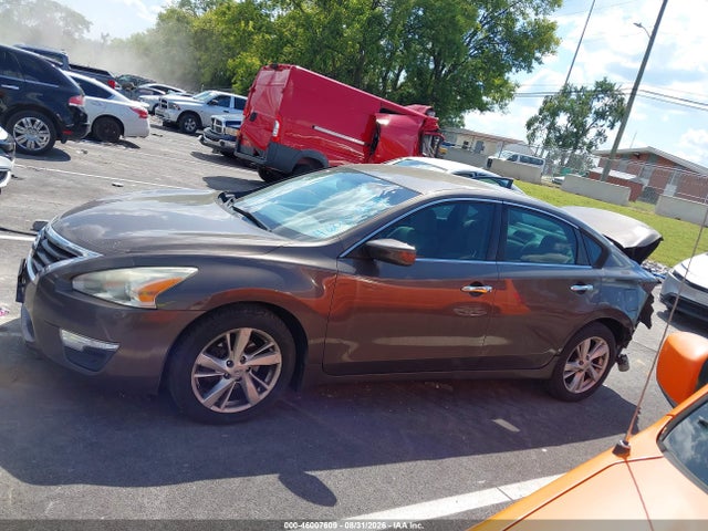 2014 Nissan Altima 2.5 Sv მანქანა იყიდება აუქციონზე, vin: 1N4AL3AP4EC111655, აუქციონის ნომერი: 46007609