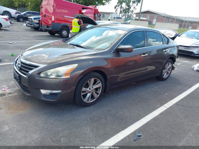 2014 Nissan Altima 2.5 Sv მანქანა იყიდება აუქციონზე, vin: 1N4AL3AP4EC111655, აუქციონის ნომერი: 46007609