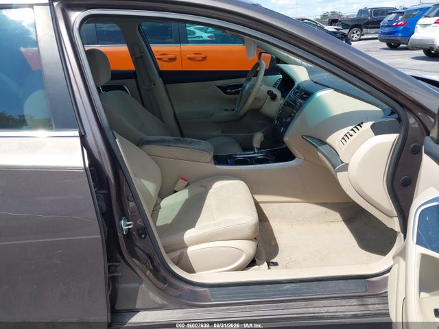 2014 Nissan Altima 2.5 Sv მანქანა იყიდება აუქციონზე, vin: 1N4AL3AP4EC111655, აუქციონის ნომერი: 46007609