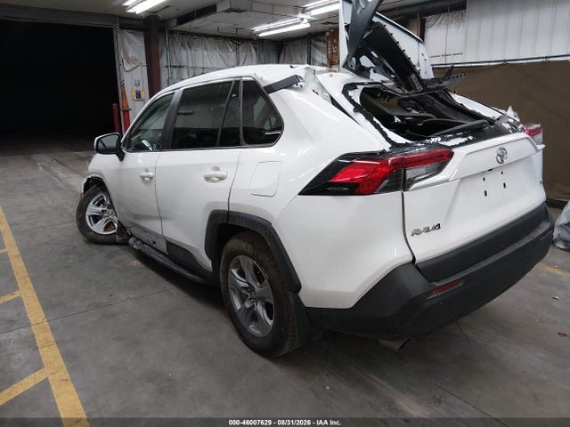 Toyota Rav4 Xle 2022 2T3W1RFV6NC197176 Image 3