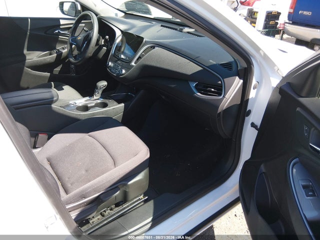 1G1ZD5ST4SF147270 Chevrolet Malibu Fwd 1lt