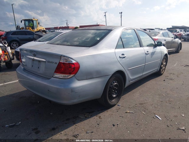 2005 Toyota Camry Xle მანქანა იყიდება აუქციონზე, vin: 4T1BE30K95U972916, აუქციონის ნომერი: 46007692