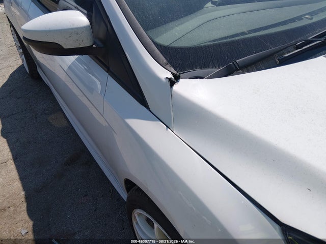 46007715 :رقم المزاد ، 1FADP3L90GL289453 vin ، 2016 Ford Focus St مزاد بيع