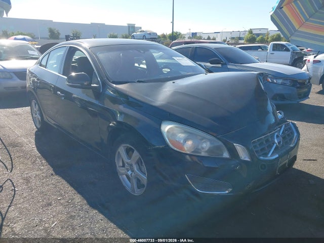 46007733 :رقم المزاد ، YV1612FS2D1215403 vin ، 2013 Volvo S60 T5 مزاد بيع