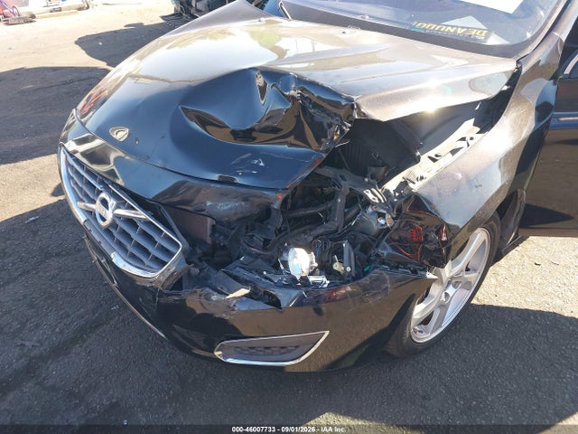 2013 Volvo S60 T5 მანქანა იყიდება აუქციონზე, vin: YV1612FS2D1215403, აუქციონის ნომერი: 46007733