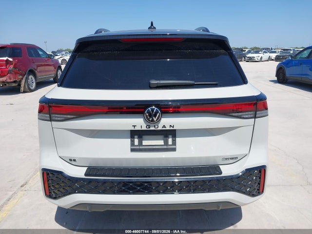 2026 Volkswagen Tiguan Se R-line Black მანქანა იყიდება აუქციონზე, vin: 3VVGR7RM1TM063369, აუქციონის ნომერი: 46007744