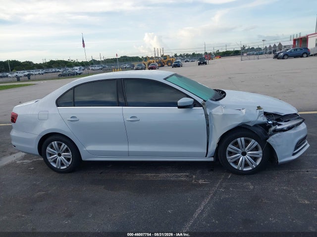 2017 Volkswagen Jetta 1.4t S მანქანა იყიდება აუქციონზე, vin: 3VW2B7AJ3HM355527, აუქციონის ნომერი: 46007754