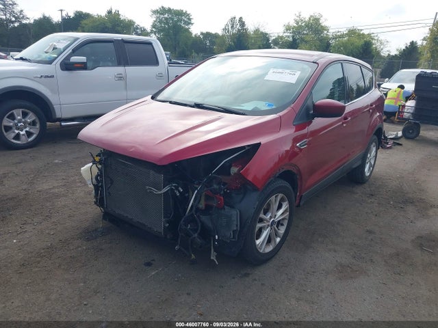 46007760 :رقم المزاد ، 1FMCU0GD3HUB48413 vin ، 2017 Ford Escape Se مزاد بيع
