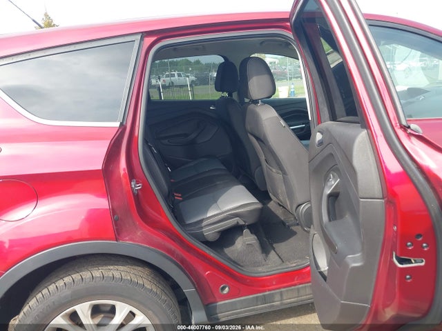 46007760 :رقم المزاد ، 1FMCU0GD3HUB48413 vin ، 2017 Ford Escape Se مزاد بيع