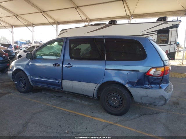 2000 Toyota Sienna Ce მანქანა იყიდება აუქციონზე, vin: 4T3ZF19C4YU193947, აუქციონის ნომერი: 46007785