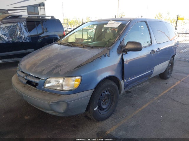 2000 Toyota Sienna Ce მანქანა იყიდება აუქციონზე, vin: 4T3ZF19C4YU193947, აუქციონის ნომერი: 46007785