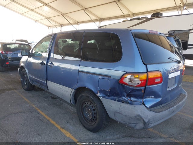 2000 Toyota Sienna Ce მანქანა იყიდება აუქციონზე, vin: 4T3ZF19C4YU193947, აუქციონის ნომერი: 46007785