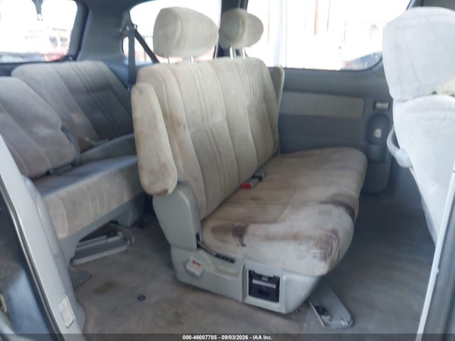 2000 Toyota Sienna Ce მანქანა იყიდება აუქციონზე, vin: 4T3ZF19C4YU193947, აუქციონის ნომერი: 46007785