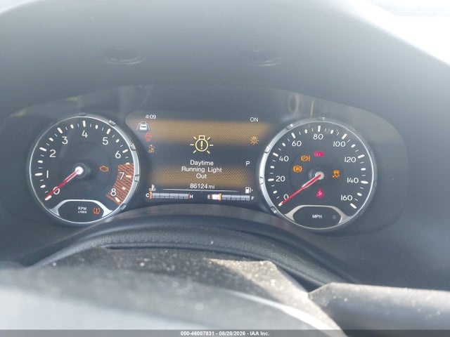 46007831 :رقم المزاد ، ZACNJCBBXMPN30315 vin ، 2021 Jeep Renegade Latitude Fwd مزاد بيع