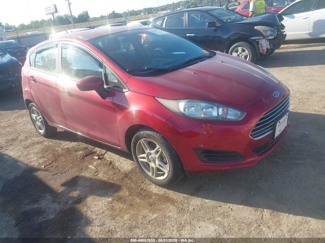 46007833 :رقم المزاد ، 3FADP4EJ4HM132778 vin ، 2017 Ford Fiesta Se مزاد بيع