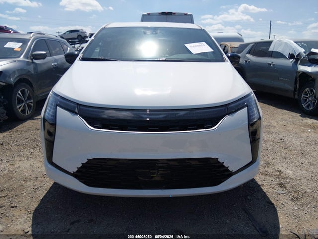 46008050 :رقم المزاد ، 2C4RC1BGXVR573077 vin ، 2027 Chrysler Pacifica مزاد بيع