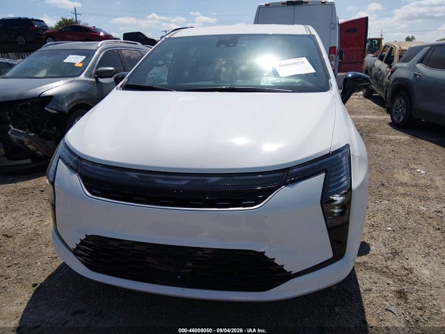 46008050 :رقم المزاد ، 2C4RC1BGXVR573077 vin ، 2027 Chrysler Pacifica مزاد بيع