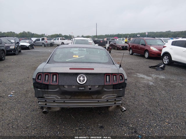 2013 Ford Mustang V6 მანქანა იყიდება აუქციონზე, vin: 1ZVBP8AM0D5268797, აუქციონის ნომერი: 46008073