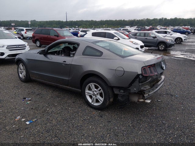 2013 Ford Mustang V6 მანქანა იყიდება აუქციონზე, vin: 1ZVBP8AM0D5268797, აუქციონის ნომერი: 46008073