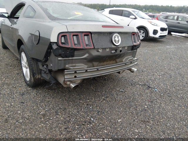 2013 Ford Mustang V6 მანქანა იყიდება აუქციონზე, vin: 1ZVBP8AM0D5268797, აუქციონის ნომერი: 46008073
