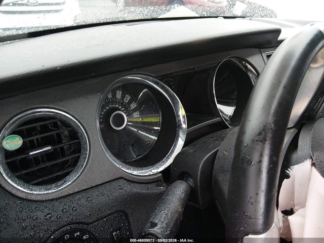 2013 Ford Mustang V6 მანქანა იყიდება აუქციონზე, vin: 1ZVBP8AM0D5268797, აუქციონის ნომერი: 46008073