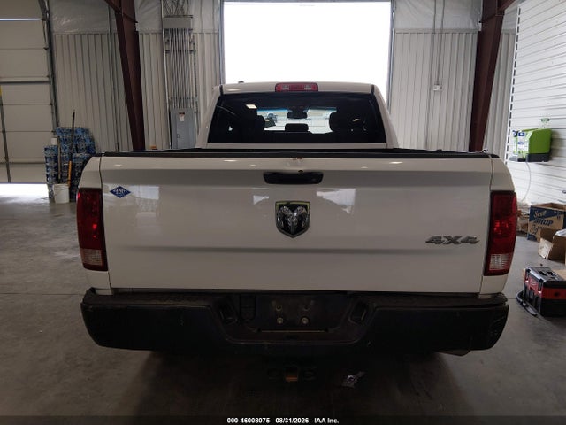 46008075 :رقم المزاد ، 1C6RR7FT2GS288861 vin ، 2016 Ram 1500 Tradesman مزاد بيع