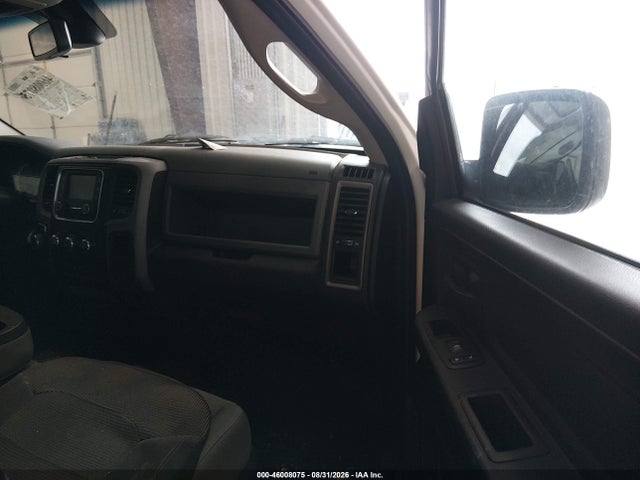 46008075 :رقم المزاد ، 1C6RR7FT2GS288861 vin ، 2016 Ram 1500 Tradesman مزاد بيع