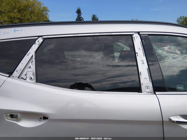 46008101 :رقم المزاد ، 5XYZUDLB8HG385443 vin ، 2017 Hyundai Santa Fe Sport 2.4l مزاد بيع