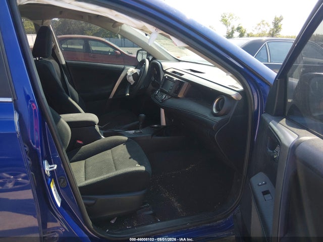 46008102 :رقم المزاد ، 2T3WFREV2FW147037 vin ، 2015 Toyota Rav4 Xle مزاد بيع