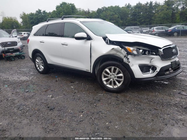 46008169 :رقم المزاد ، 5XYPGDA38HG272957 vin ، 2017 Kia Sorento 2.4l Lx مزاد بيع