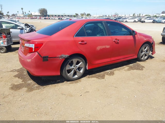 46008228 :رقم المزاد ، 4T1BF1FK3EU824463 vin ، 2014 Toyota Camry Se Sport مزاد بيع